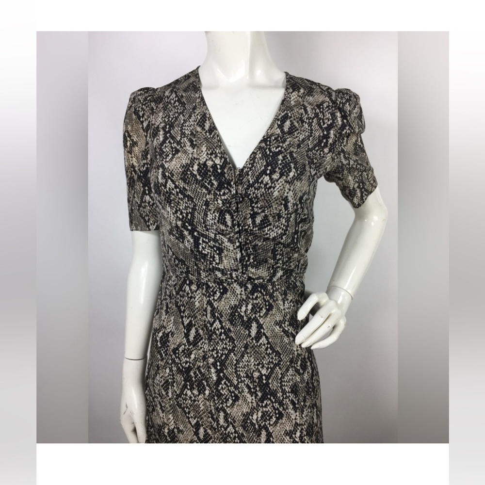 100% silk Veronica Beard Snake Print Dress ruched - Picture 3 of 14